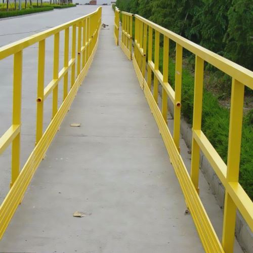 سیستم های فایبر گلاس مربعی نرده